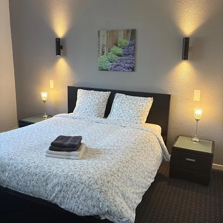 Relais Du Chateau 2*