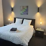 Relais Du Chateau 2*